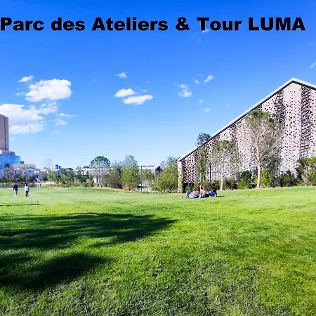 Appartamento Remparts - Duplex Climatise Arles Esterno foto